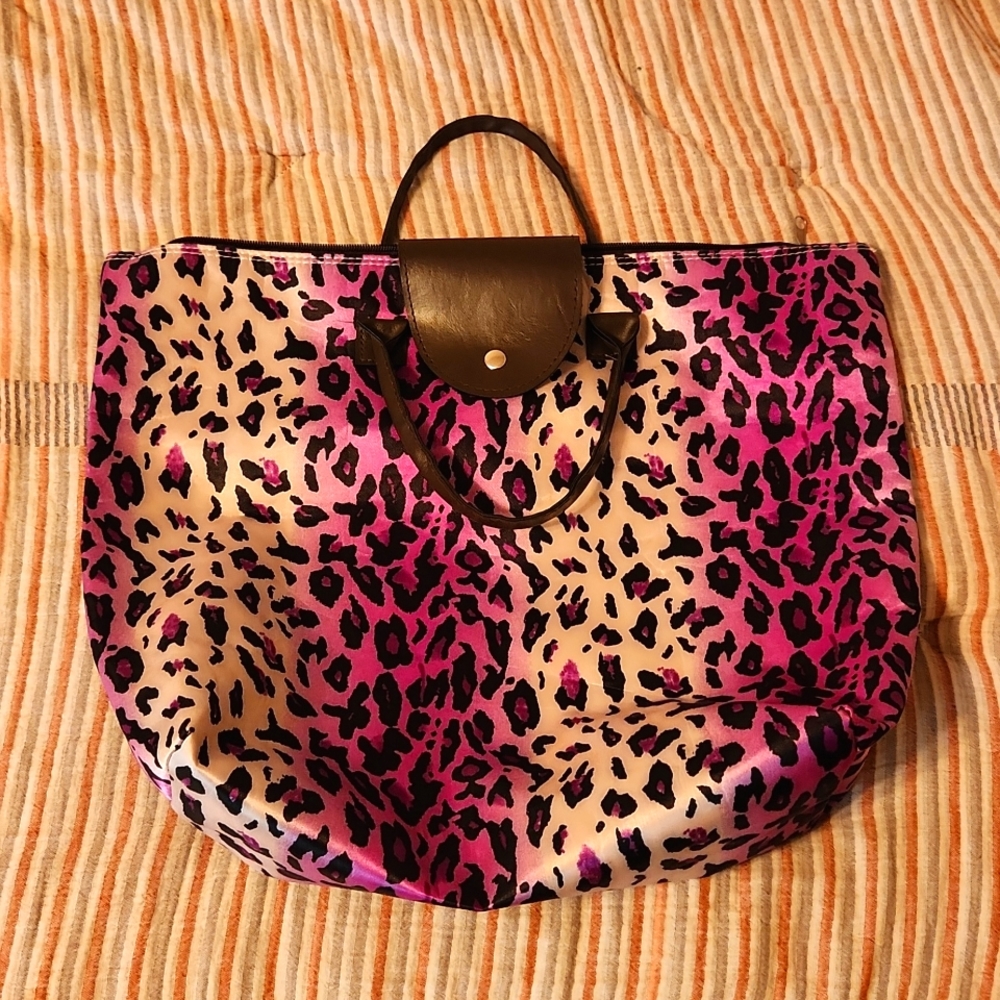 Leopard print bag